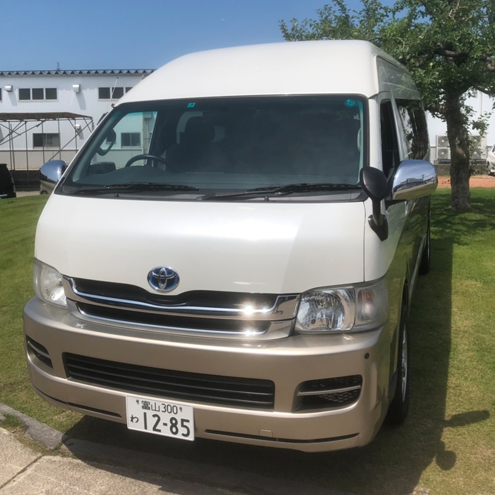 Mobileyard 有限会社魚津鈑金 富山県魚津市の車屋さん トヨタ ハイエースグランドキャビン ４ｗｄ